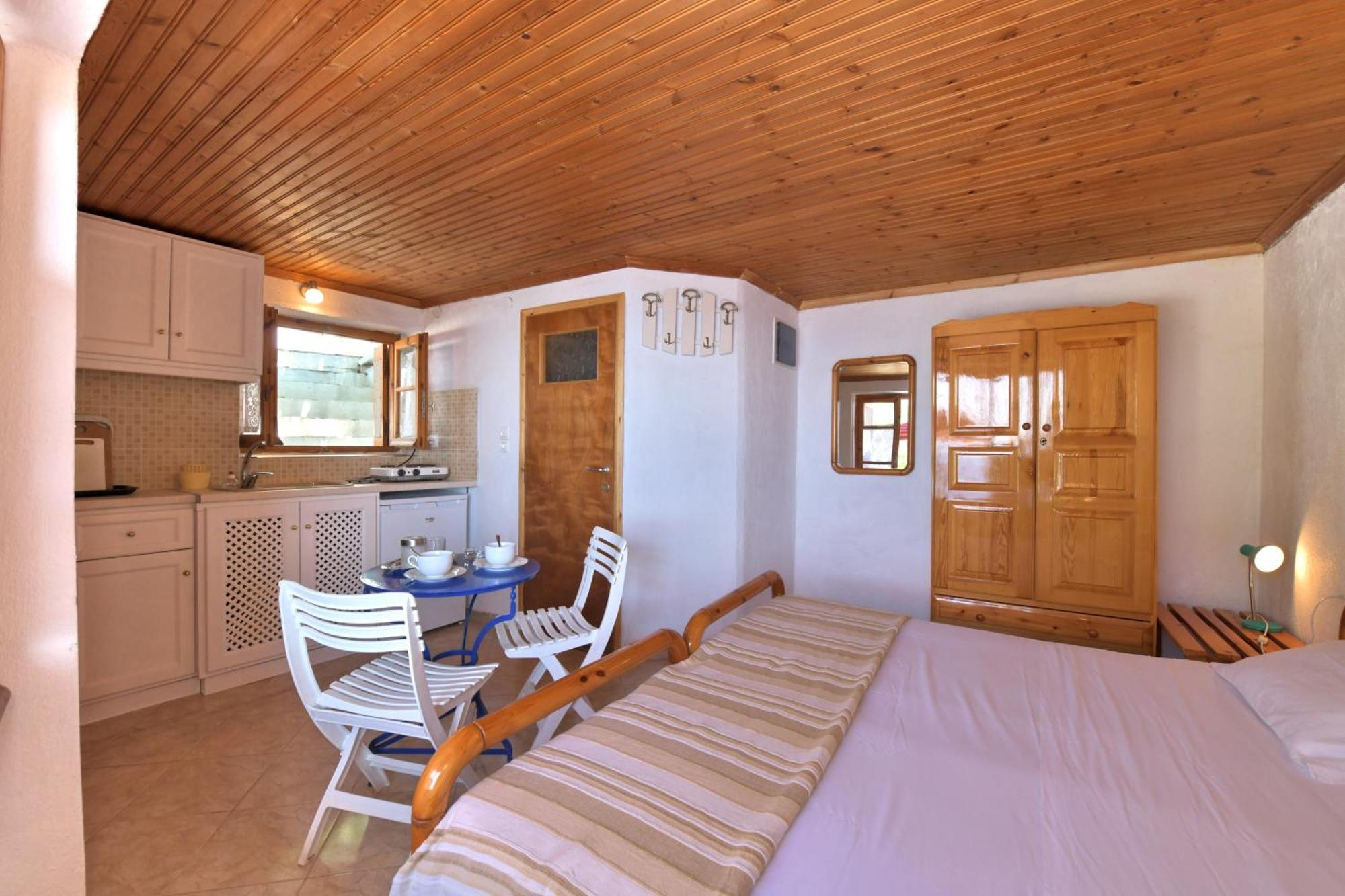 Secret Sporades Panoramic Residence Klíma Pokoj fotografie